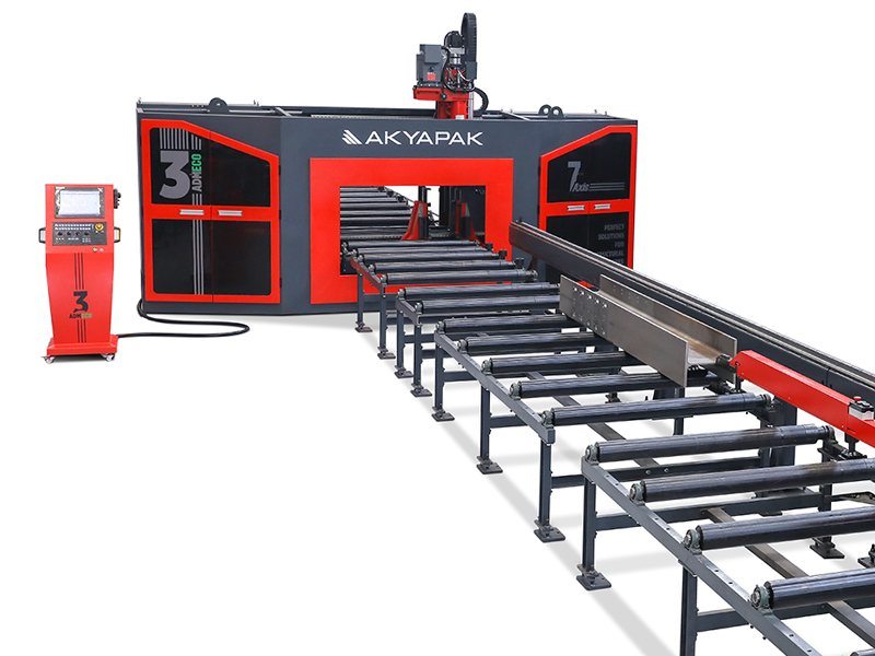 With its advanced software, the Akyapak can read and interpret NC1 files, allowing you to work with a variety of clients and projects, including CNC saw line and drilling line operations.